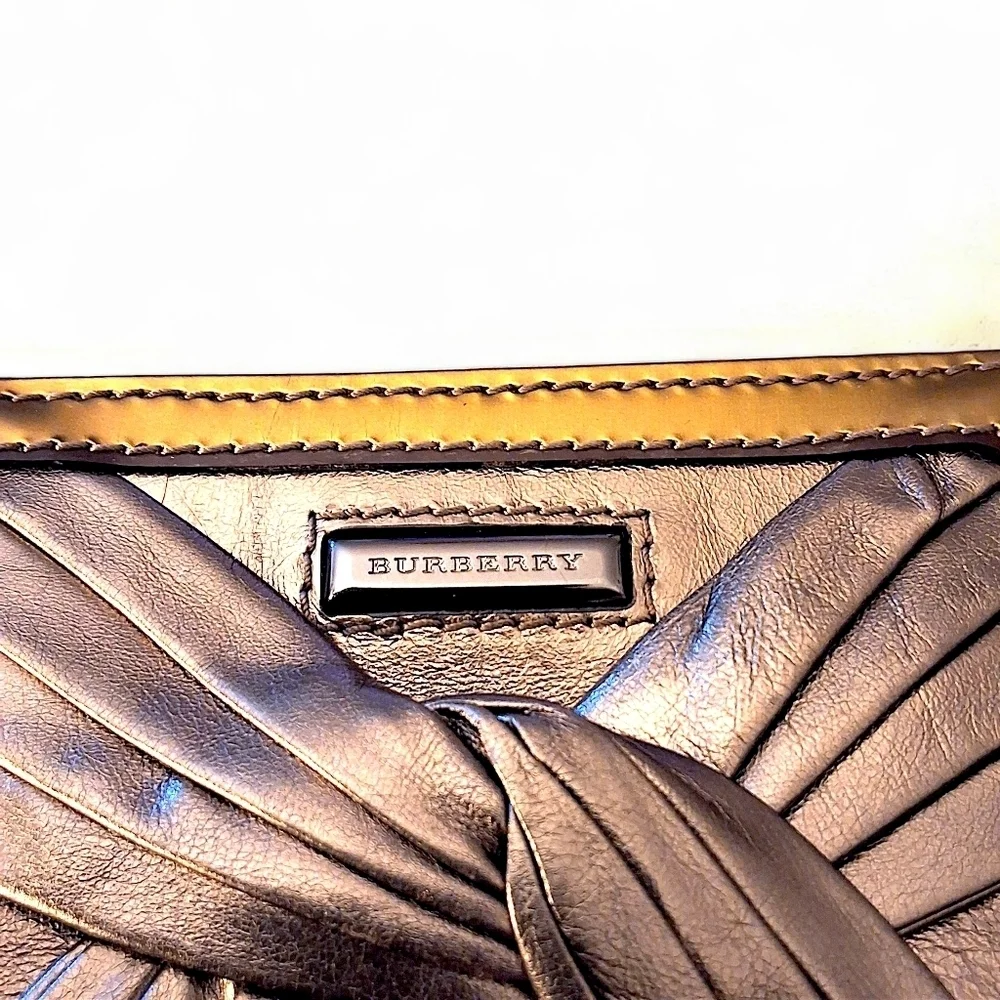 Burberry Metallic Knot Leather Small Zip Wallet